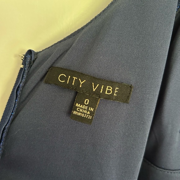 Royal Blue Sparkly Homecoming/Formal Dress (City Vibe, Size 0) - Picture 5 of 6